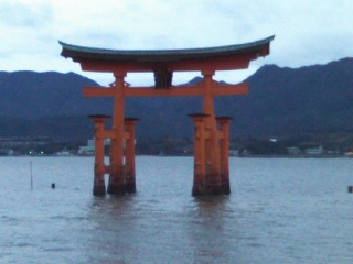 �{���s�����[